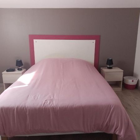 Appartement Le Romarin Mallemort Eksteriør billede